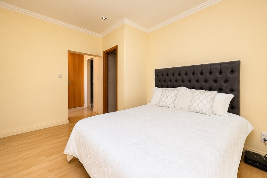 4 Bedroom Property for Sale in Glenvista Gauteng