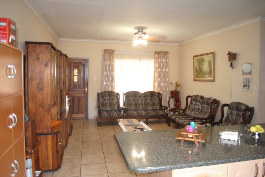 3 Bedroom Property for Sale in Kookrus Gauteng