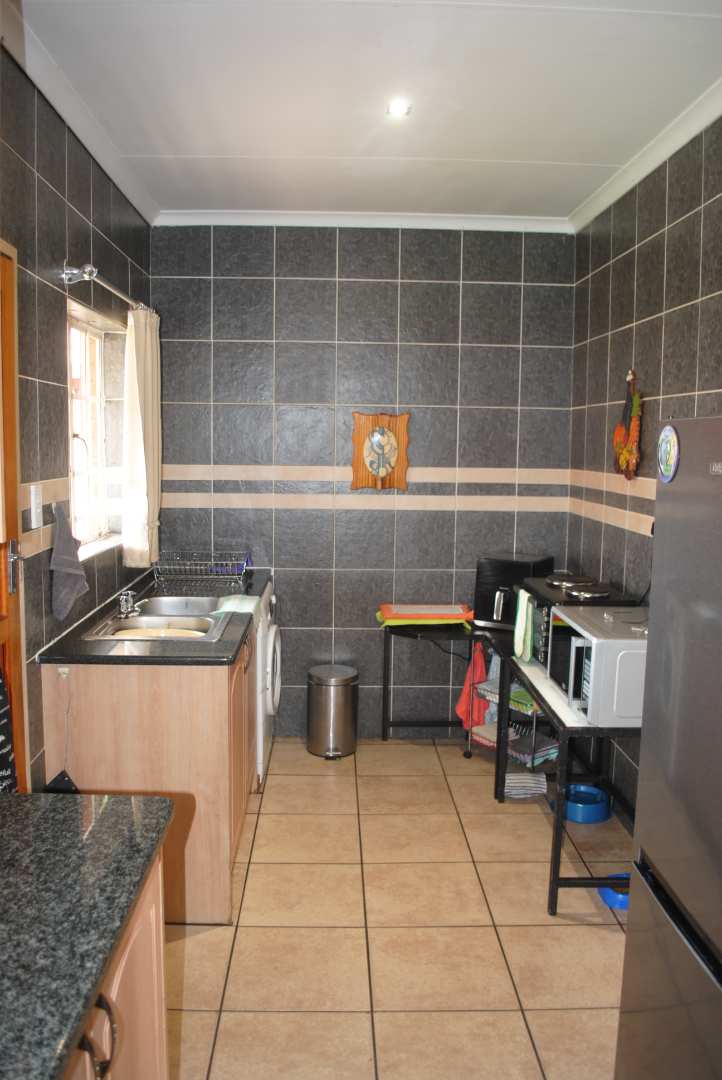3 Bedroom Property for Sale in Kookrus Gauteng