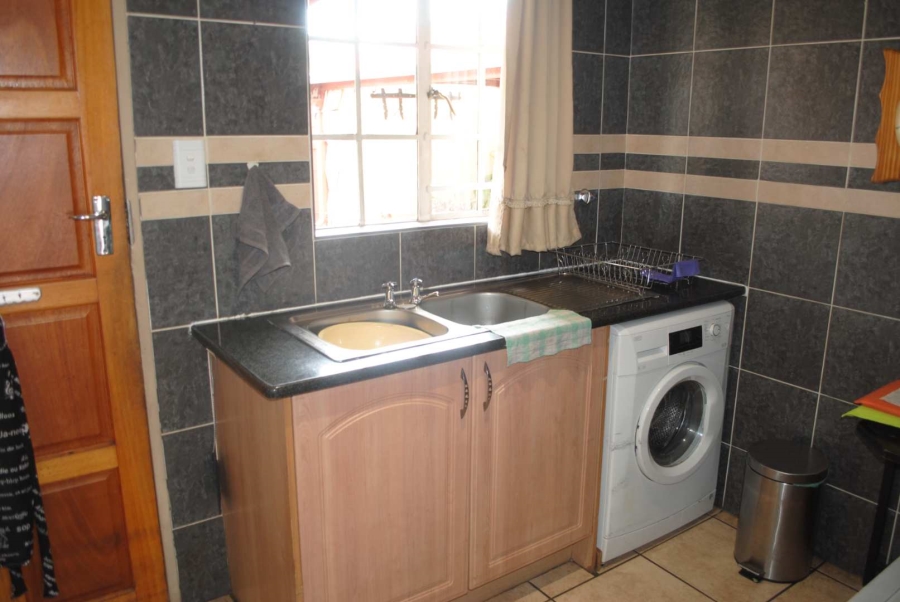 3 Bedroom Property for Sale in Kookrus Gauteng