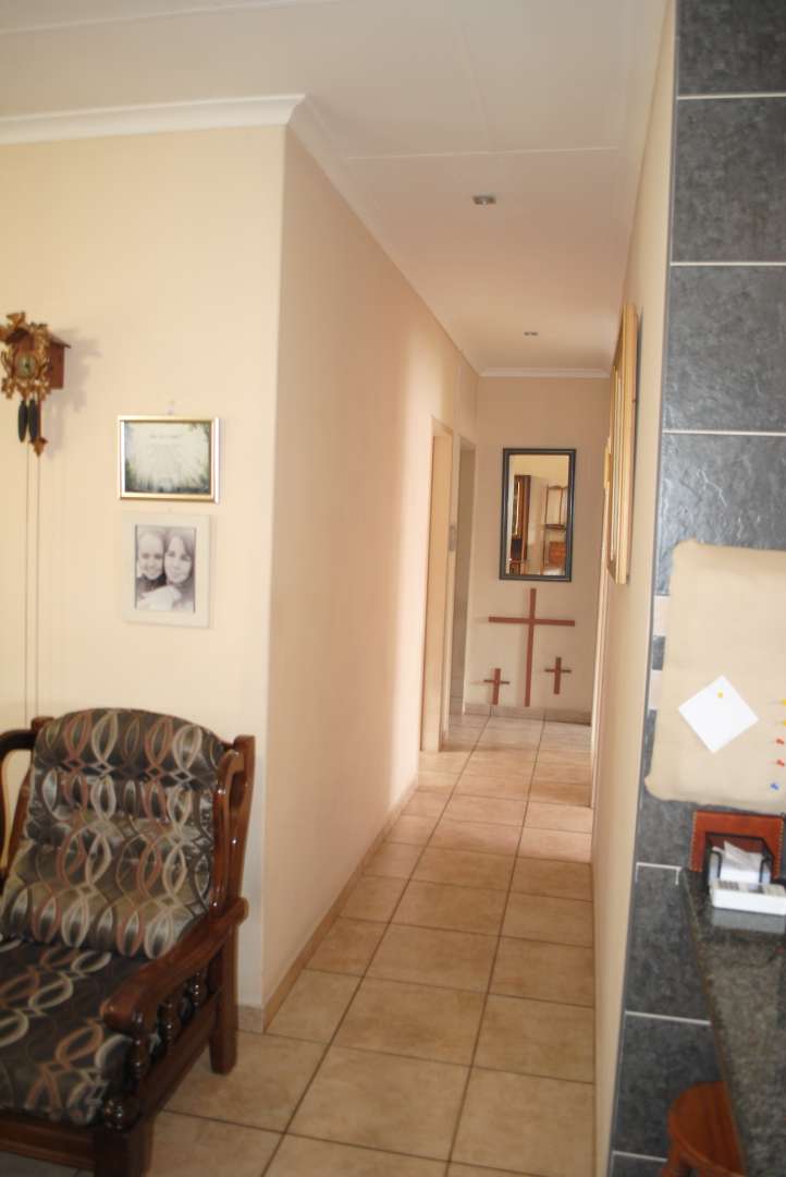 3 Bedroom Property for Sale in Kookrus Gauteng