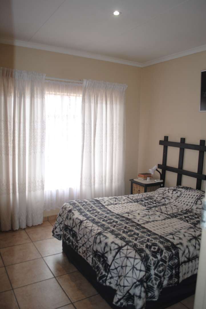 3 Bedroom Property for Sale in Kookrus Gauteng