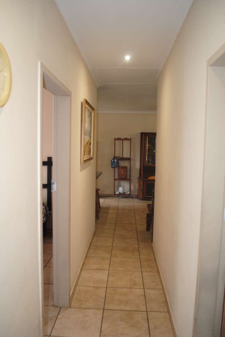 3 Bedroom Property for Sale in Kookrus Gauteng