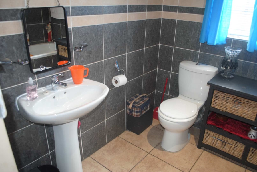 3 Bedroom Property for Sale in Kookrus Gauteng