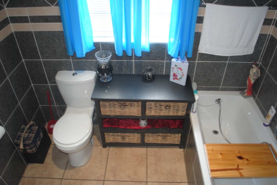 3 Bedroom Property for Sale in Kookrus Gauteng