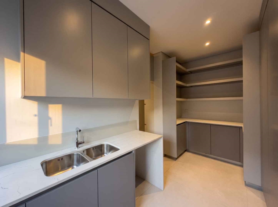 5 Bedroom Property for Sale in Steyn City Gauteng