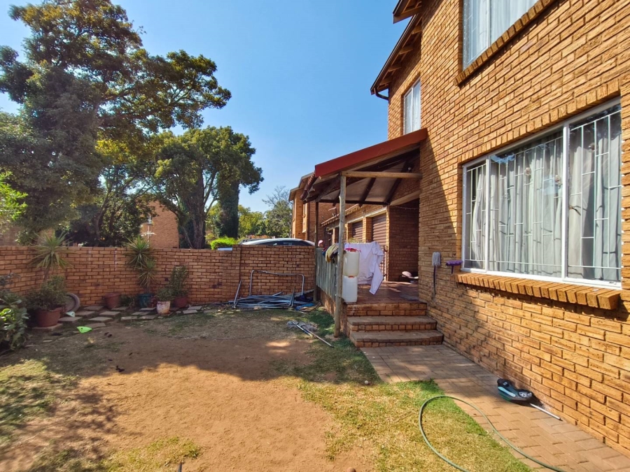 To Let 3 Bedroom Property for Rent in Honeydew Ridge Gauteng