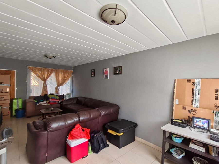 To Let 3 Bedroom Property for Rent in Honeydew Ridge Gauteng