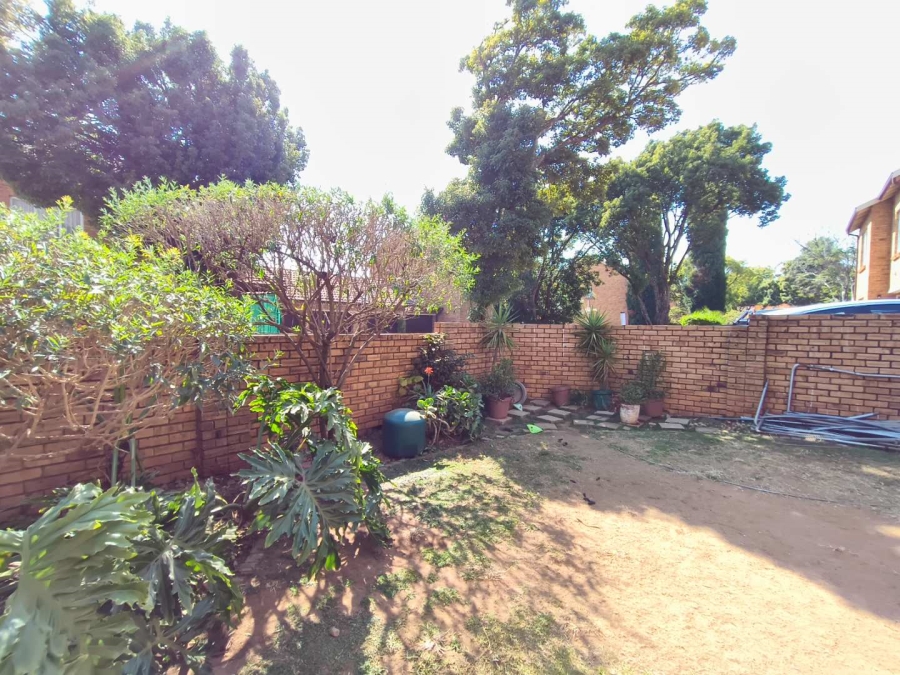 To Let 3 Bedroom Property for Rent in Honeydew Ridge Gauteng