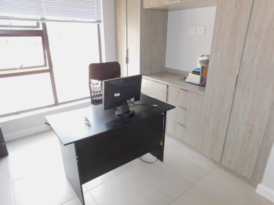 To Let 2 Bedroom Property for Rent in Morningside Gauteng