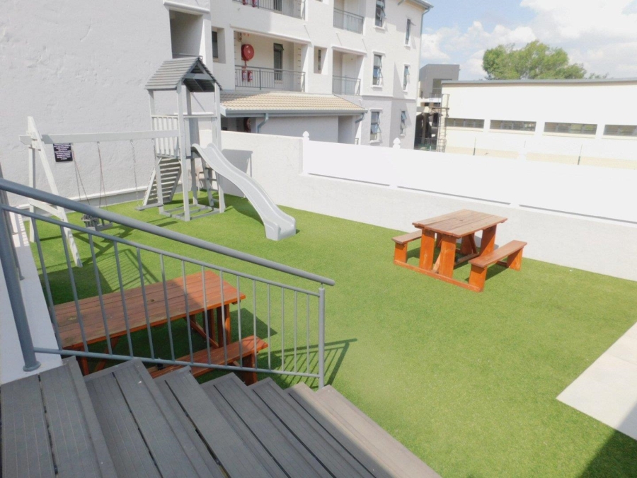 To Let 2 Bedroom Property for Rent in Morningside Gauteng