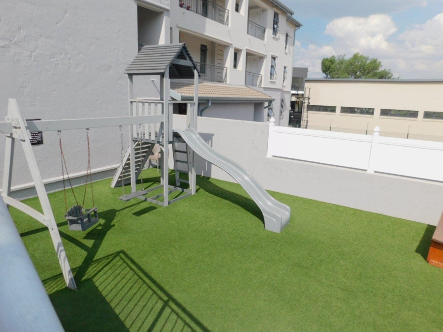 To Let 2 Bedroom Property for Rent in Morningside Gauteng