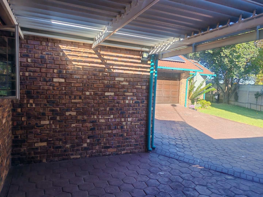 3 Bedroom Property for Sale in The Reeds Gauteng