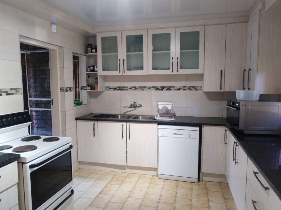 3 Bedroom Property for Sale in The Reeds Gauteng