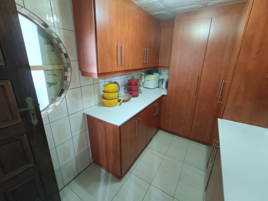5 Bedroom Property for Sale in The Reeds Gauteng