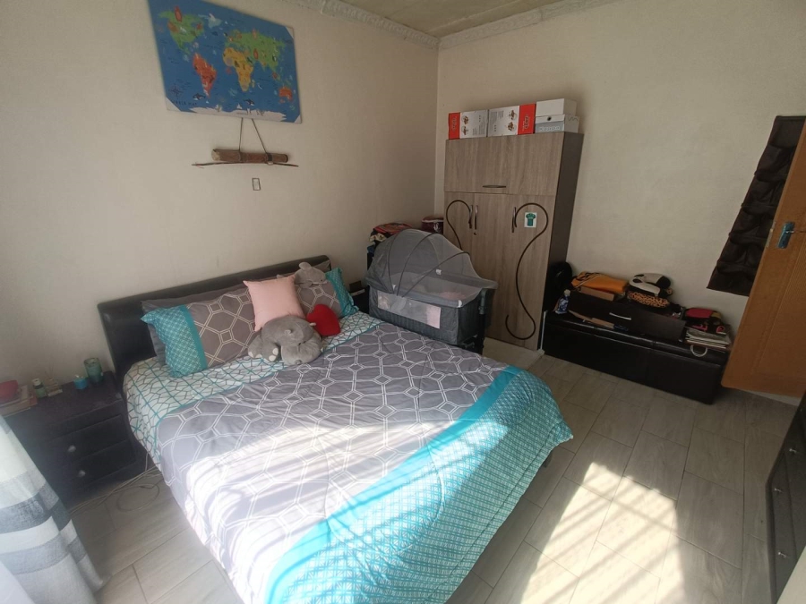 5 Bedroom Property for Sale in The Reeds Gauteng
