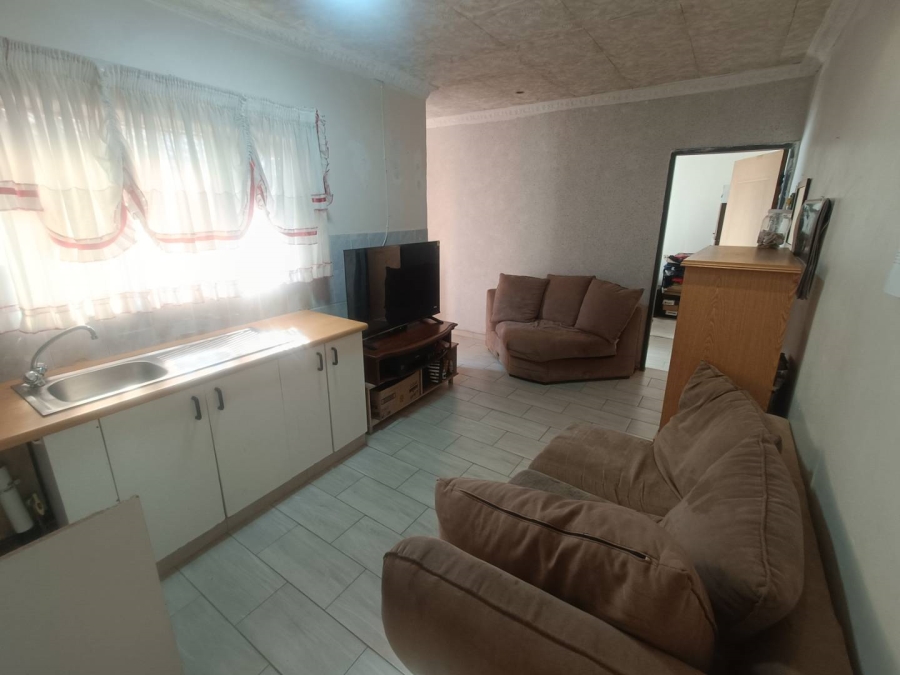 5 Bedroom Property for Sale in The Reeds Gauteng