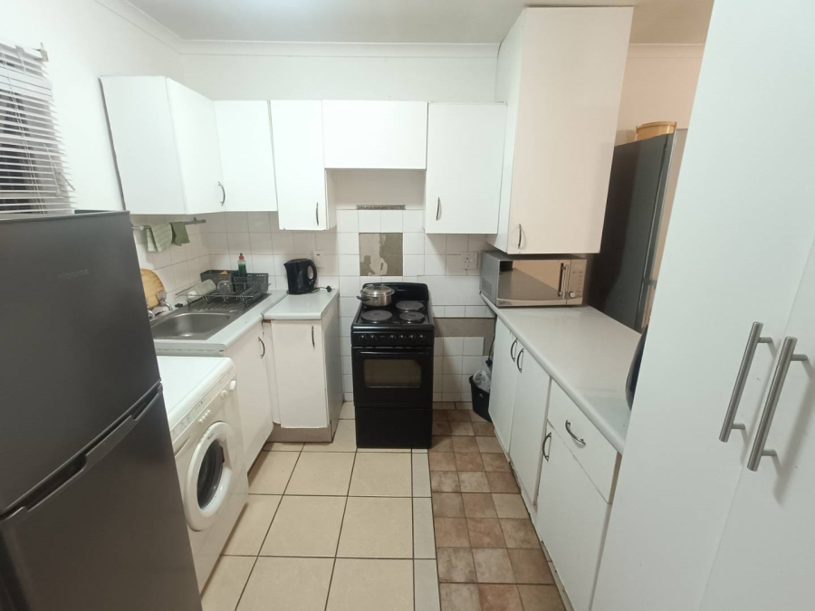3 Bedroom Property for Sale in Die Hoewes Gauteng