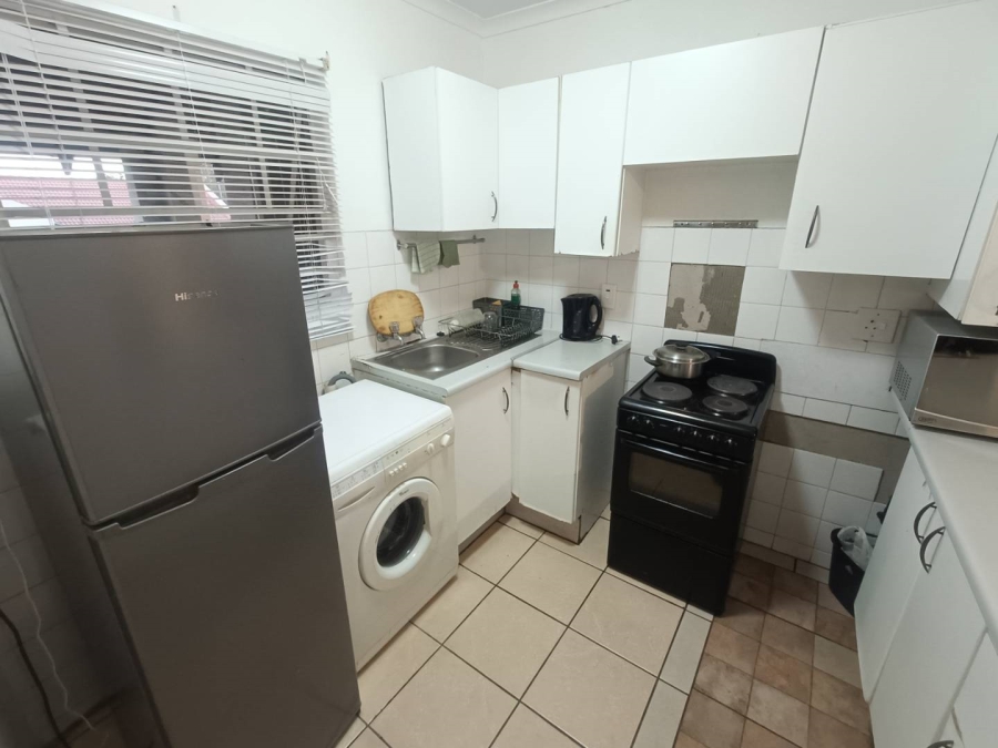 3 Bedroom Property for Sale in Die Hoewes Gauteng