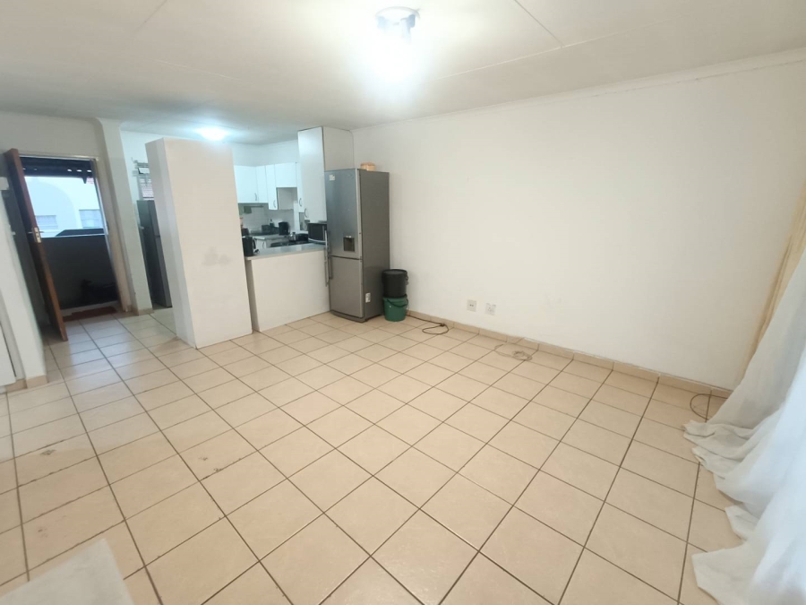 3 Bedroom Property for Sale in Die Hoewes Gauteng