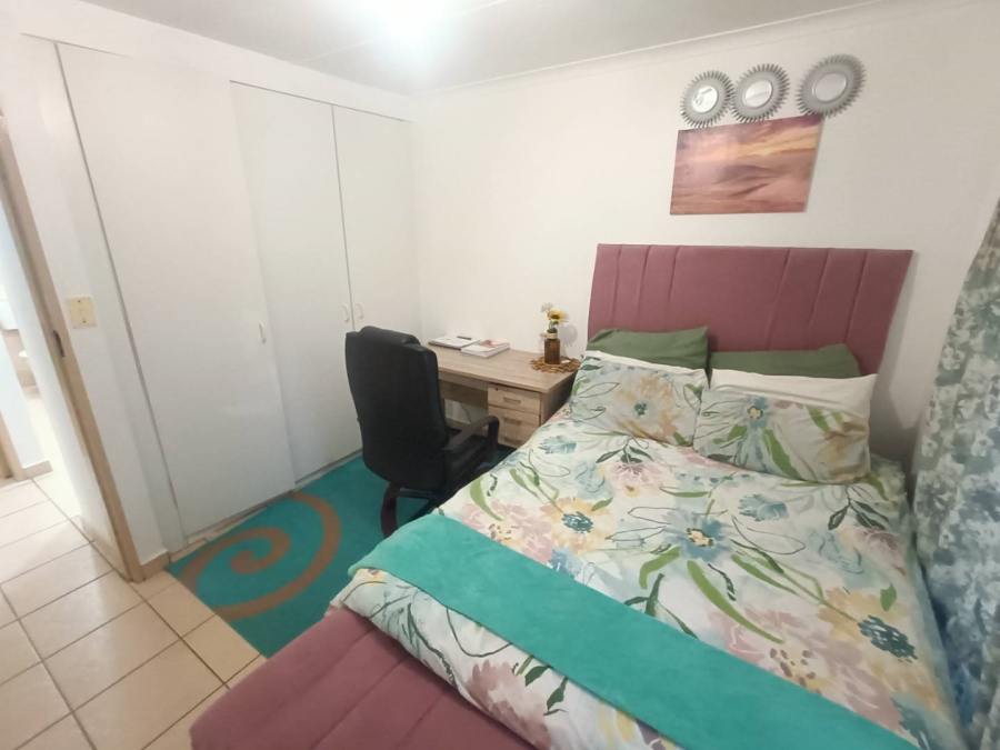 3 Bedroom Property for Sale in Die Hoewes Gauteng