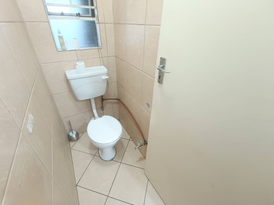 3 Bedroom Property for Sale in Die Hoewes Gauteng