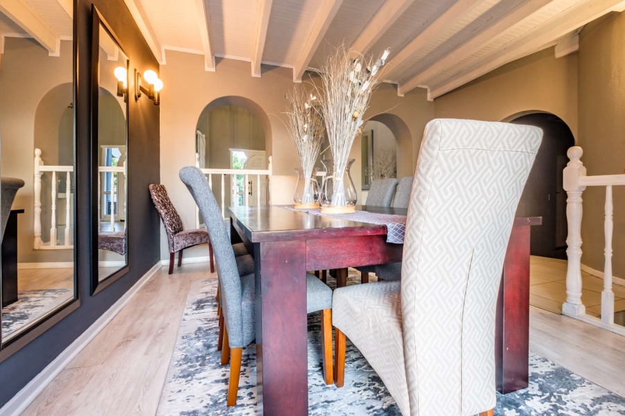 5 Bedroom Property for Sale in Glenvista Gauteng