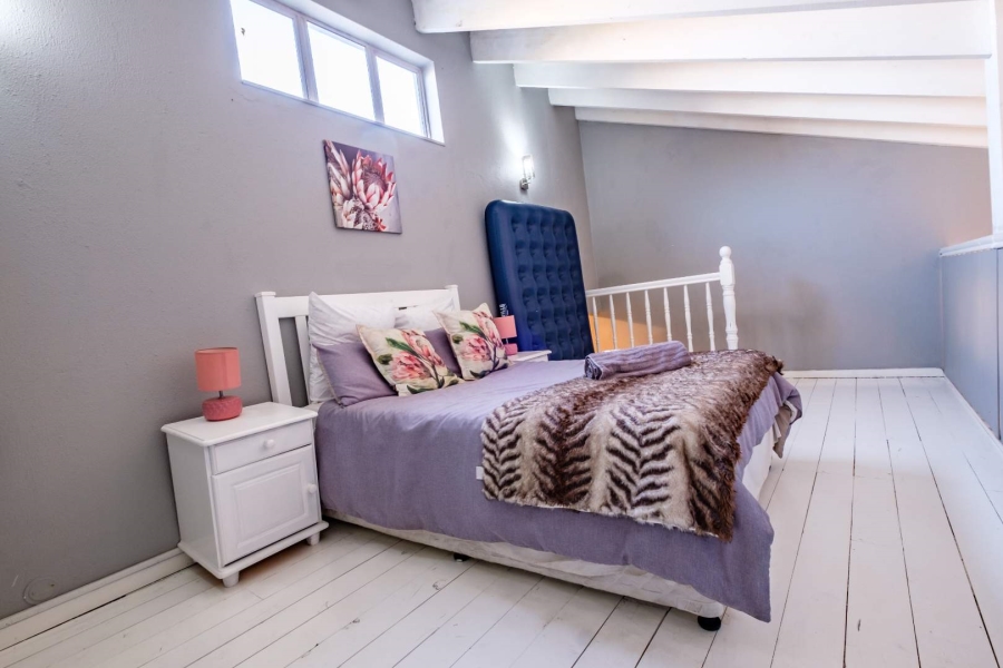 5 Bedroom Property for Sale in Glenvista Gauteng