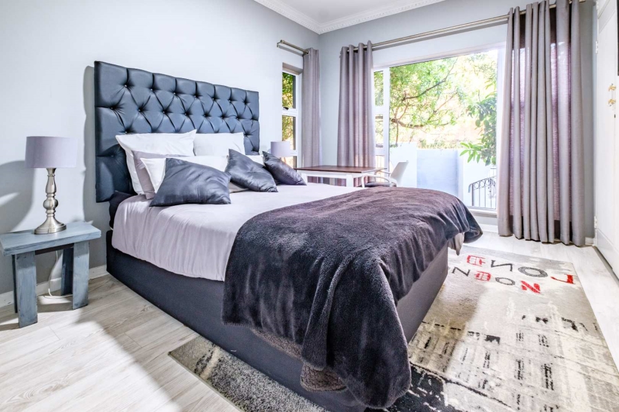 5 Bedroom Property for Sale in Glenvista Gauteng