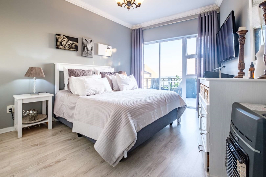 5 Bedroom Property for Sale in Glenvista Gauteng