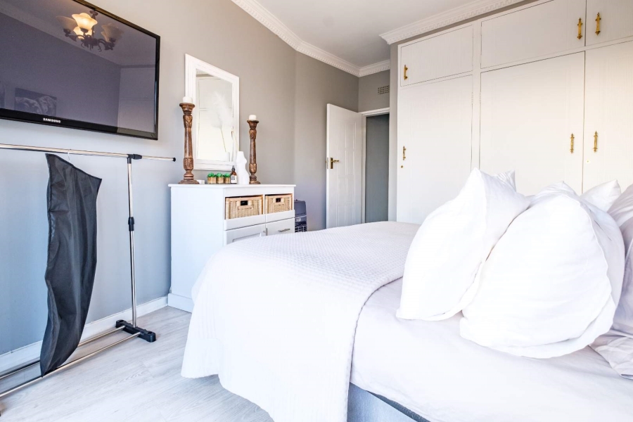 5 Bedroom Property for Sale in Glenvista Gauteng