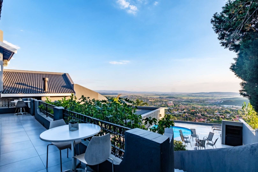 5 Bedroom Property for Sale in Glenvista Gauteng