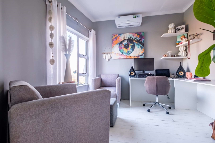 5 Bedroom Property for Sale in Glenvista Gauteng