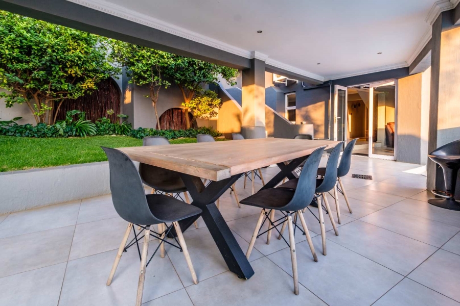 5 Bedroom Property for Sale in Glenvista Gauteng