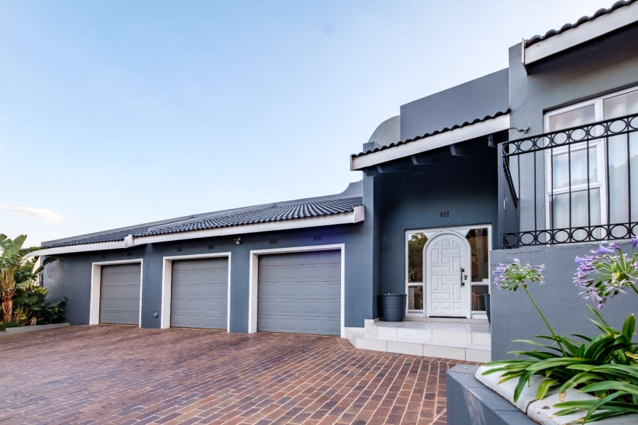 5 Bedroom Property for Sale in Glenvista Gauteng