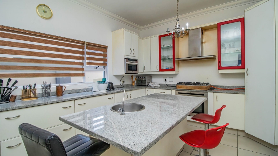 5 Bedroom Property for Sale in La Como Lifestyle Estate Gauteng