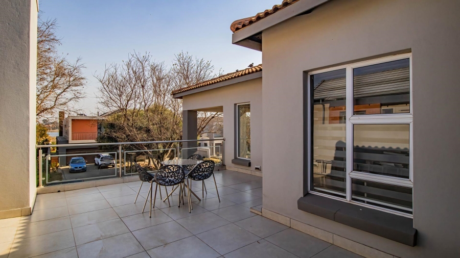 5 Bedroom Property for Sale in La Como Lifestyle Estate Gauteng