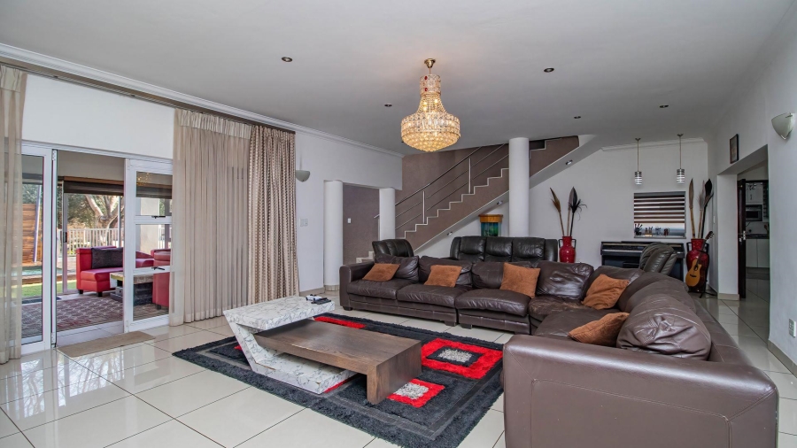 5 Bedroom Property for Sale in La Como Lifestyle Estate Gauteng