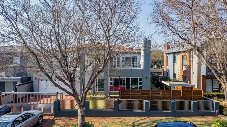5 Bedroom Property for Sale in La Como Lifestyle Estate Gauteng