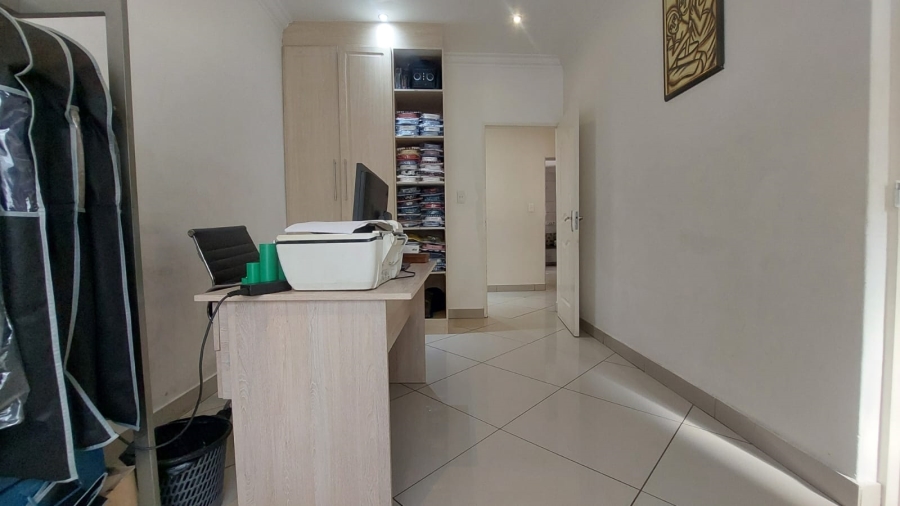 4 Bedroom Property for Sale in South Crest Gauteng