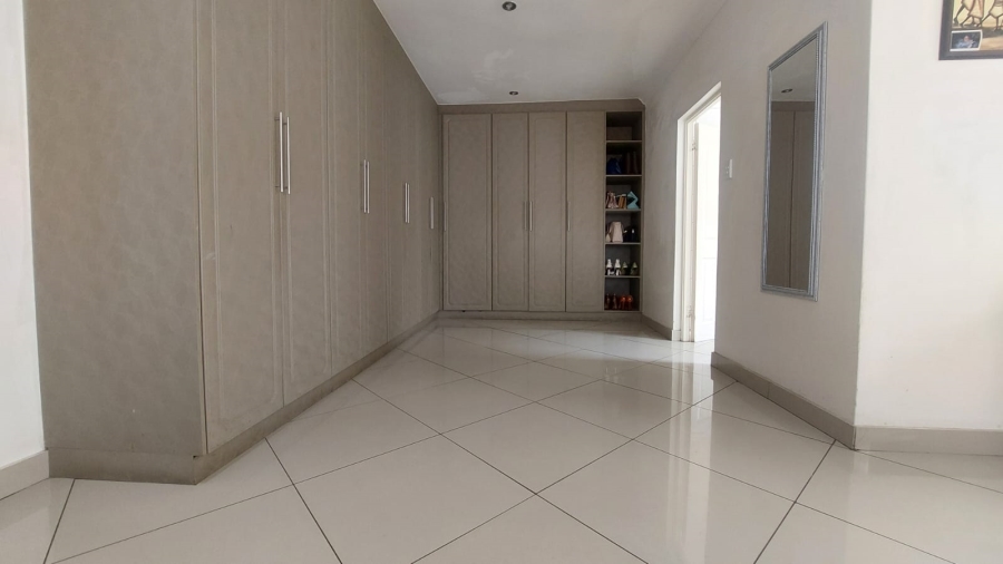 4 Bedroom Property for Sale in South Crest Gauteng
