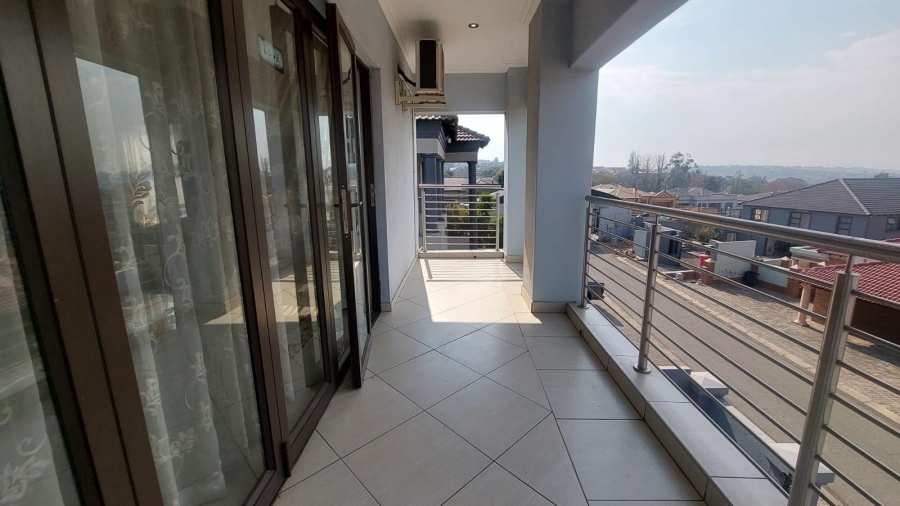 4 Bedroom Property for Sale in South Crest Gauteng