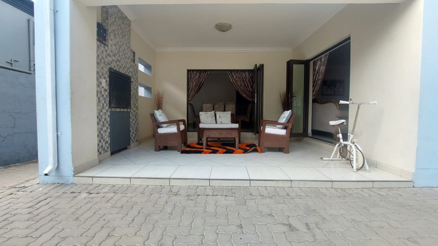 4 Bedroom Property for Sale in South Crest Gauteng