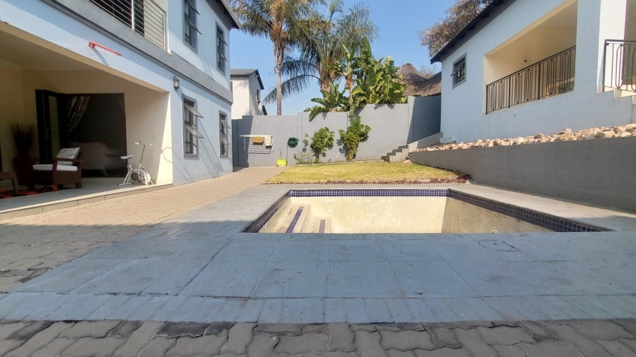 4 Bedroom Property for Sale in South Crest Gauteng