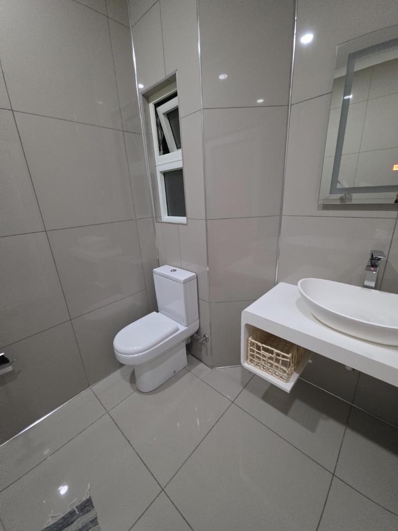 To Let 2 Bedroom Property for Rent in Morningside Manor Gauteng