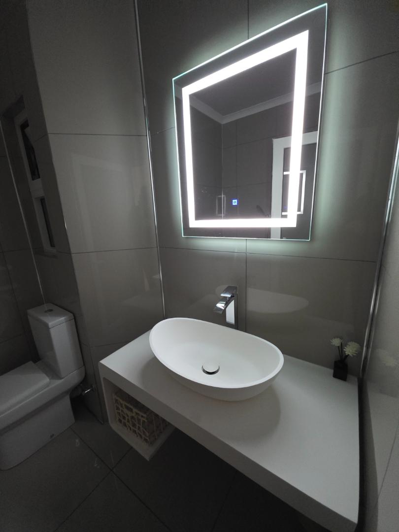 To Let 2 Bedroom Property for Rent in Morningside Manor Gauteng
