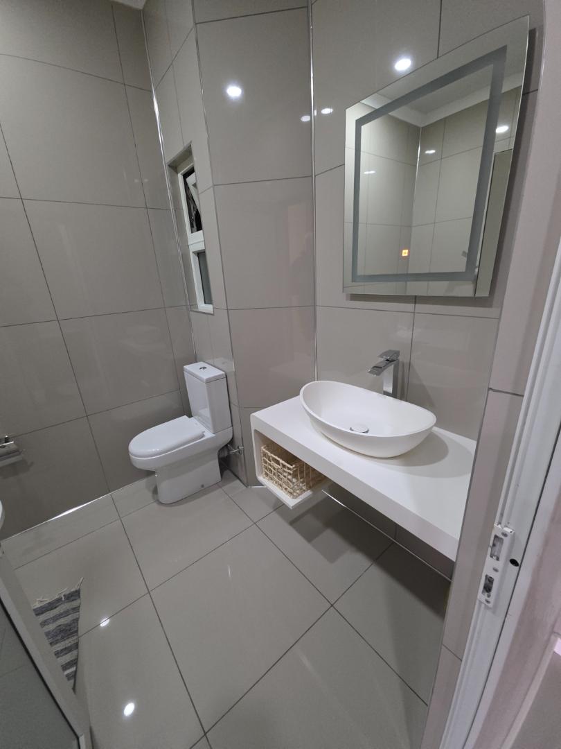 To Let 2 Bedroom Property for Rent in Morningside Manor Gauteng