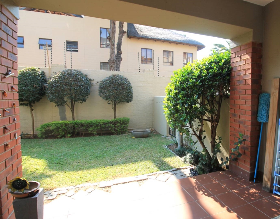 1 Bedroom Property for Sale in Lonehill Gauteng