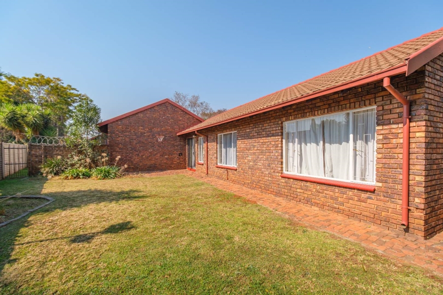 3 Bedroom Property for Sale in Pierre Van Ryneveld Gauteng