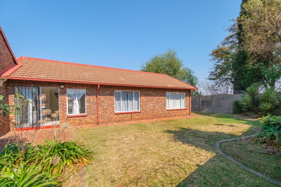 3 Bedroom Property for Sale in Pierre Van Ryneveld Gauteng